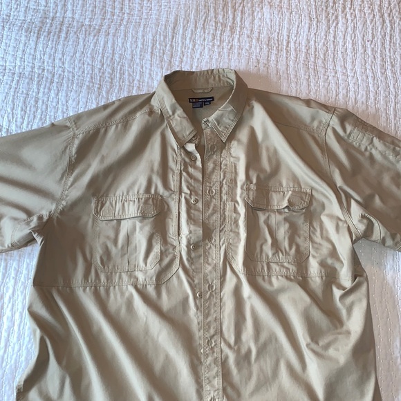 Men’s hiking/outdoor shirt. Long sleeve. Size 3XL. Only worn a few times. - Picture 2 of 4
